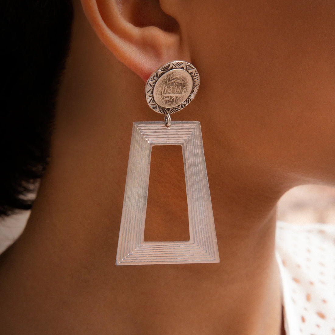 TRAPEZOID COINS EARRINGS