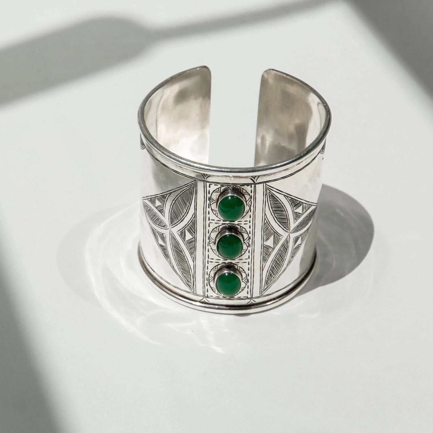 Cultural fusion: The Mint Tea Cuff Bracelet represents a beautiful fusion of Moroccan cultural traditions and contemporary fashion, blending elements of hospitality and style into a captivating accessory.