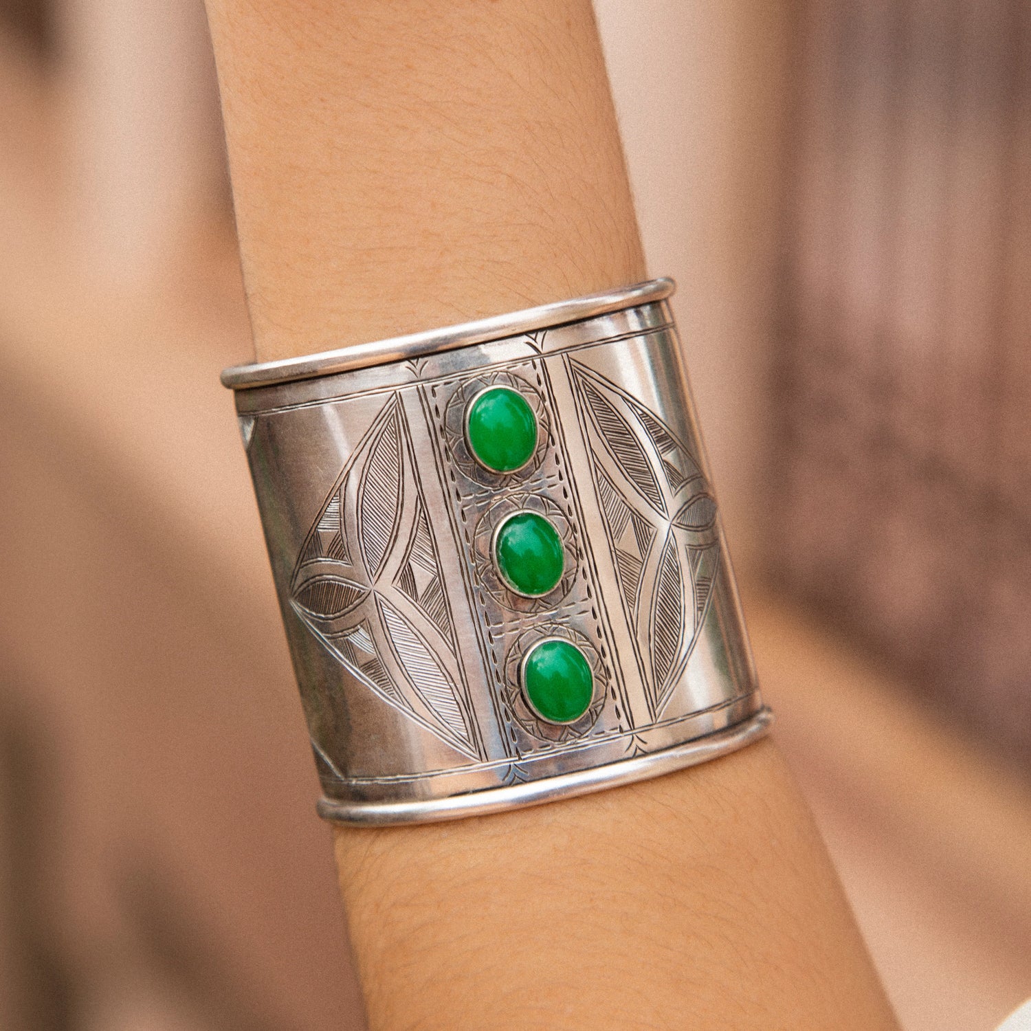 Timeless accessory: With its timeless appeal, the Mint Tea Cuff Bracelet serves as a versatile and enduring accessory, adding a touch of cultural heritage and sophistication to any ensemble.